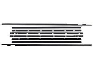 Belt side glass 64 (fastback) | C4AZ-6321452-KT
